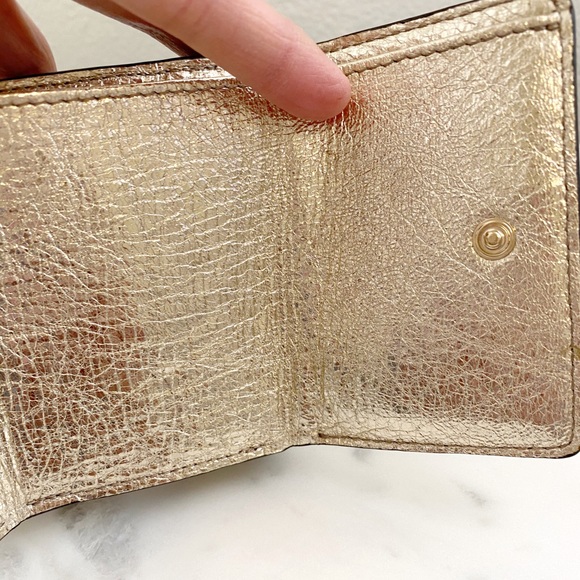 NWT Chloe Mini Metallic Trifold Wallet - Picture 8 of 16